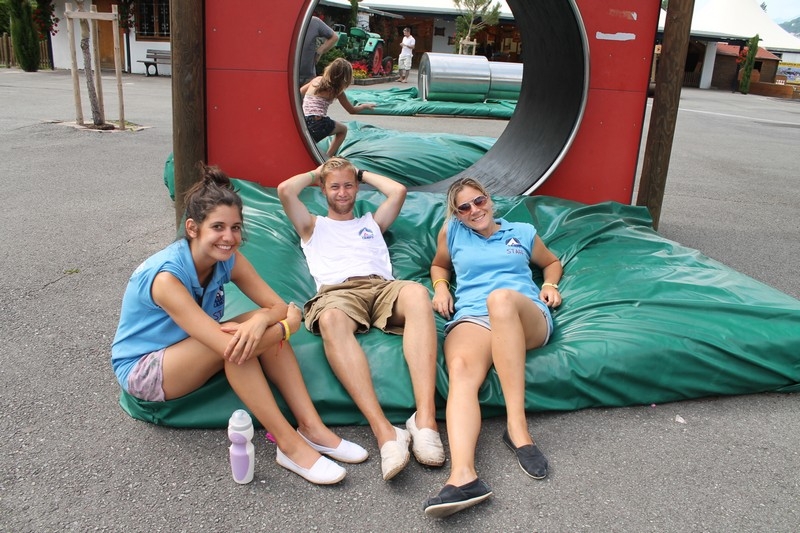 Village Camps International Summer Camp Leysin, Switzerland 2025-08-09 https://www.villagecamps.com/journals_admin/images/695-10-yellowgreenies (136).jpg